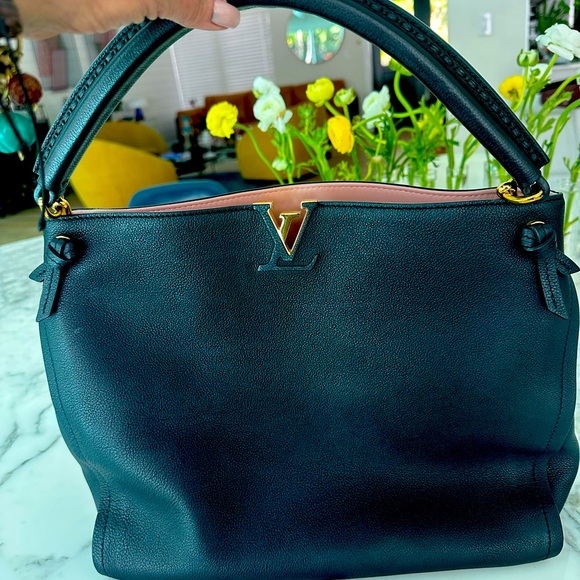 Barely used LV - Picture 1 of 3